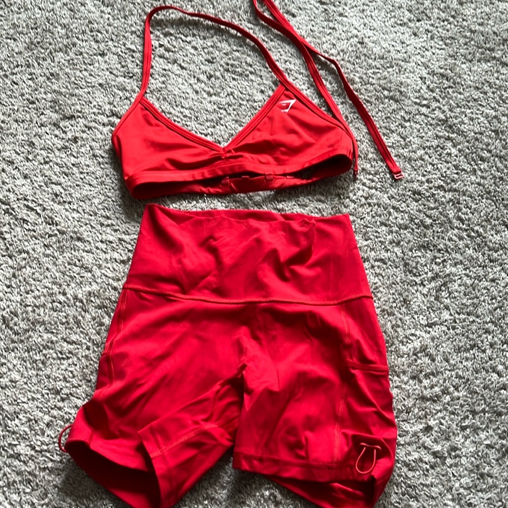 Gymshark minimal bra and shorts sets. Selling together.